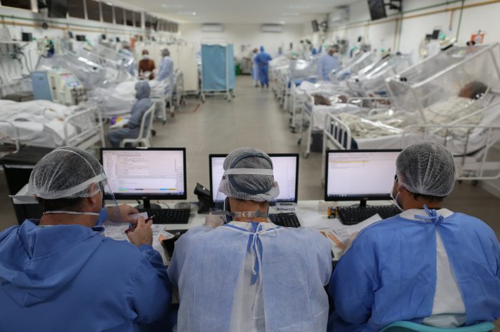Brasil superó los 20 mil fallecidos por coronavirus