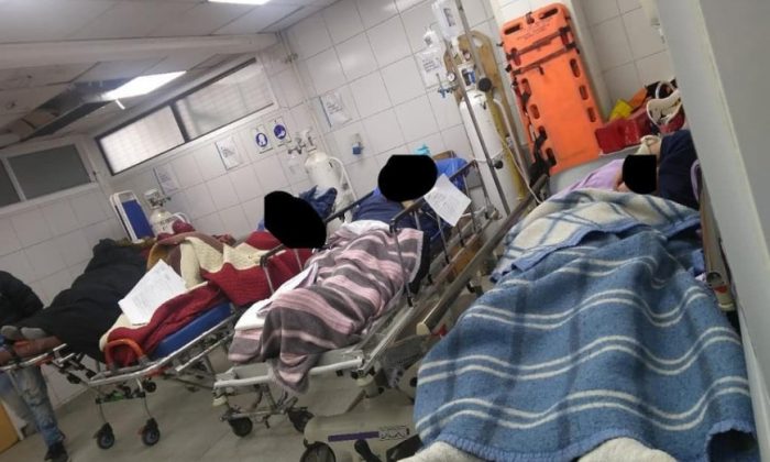 «Nueva normalidad” y aumento de contagios: ¿por qué no colapsa la salud en Chile?