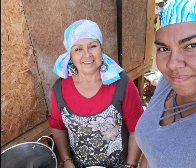 Redes de mujeres solidarias: Cómo se organizan para ayudar a sus vecinos en medio de la pandemia