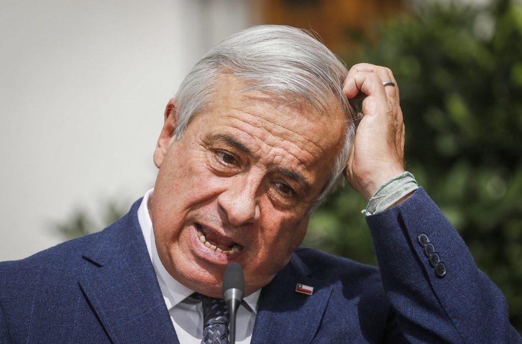Conflicto con Rubilar, polémicos dichos, demoledoras cifras COVID-19 y clamores de renuncia marcan la semana más adversa de Mañalich