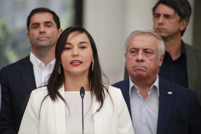 Colmed, asociaciones sanitarias y científicas piden al Gobierno nueva «Mesa de Salud»: acusan «ausencia de autoridad» en la Mesa Covid-19