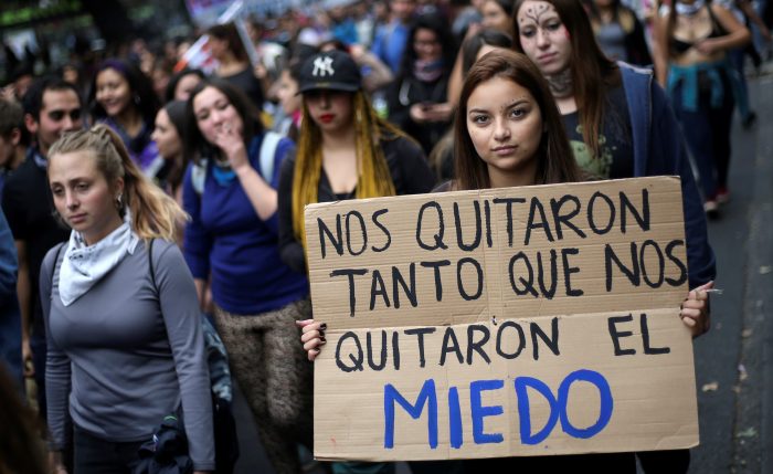 “No levantar sospechas”: organizaciones sociales y de mujeres crean mecanismos de denuncia frente a las múltiples violencias que sufren las mujeres en contexto Covid-19
