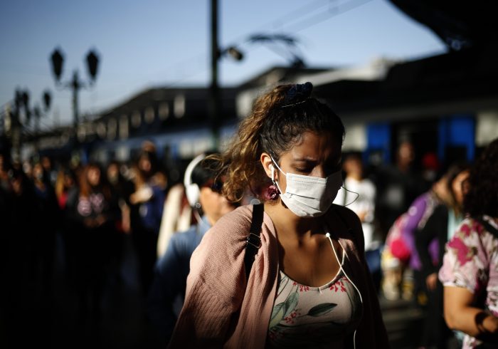 Brecha de género en la pandemia: mujeres están más expuestas a contagiarse de covid-19